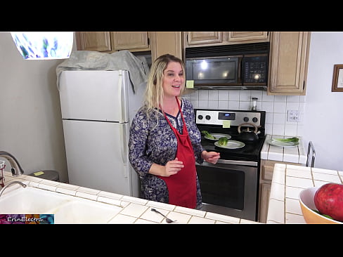 ❤️ Ibu tiri memerah susunya di dapur sebelum tarikhnya ❤️❌ Video lucah di lucah ms.dreamypassionjourney.ru ﹏